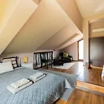Quiet Maisonette メ Spot *