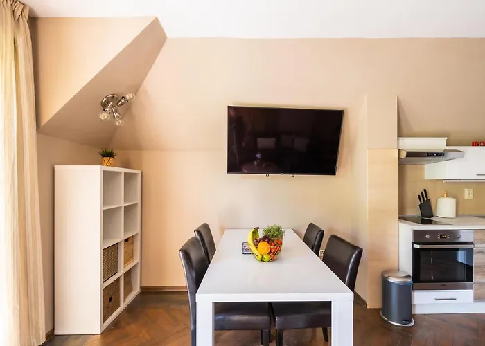 Quiet Maisonette メ Free Parking Varna