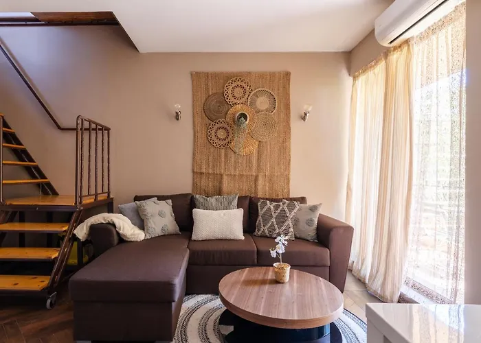 Quiet Maisonette メ Free Parking Apartment Varna